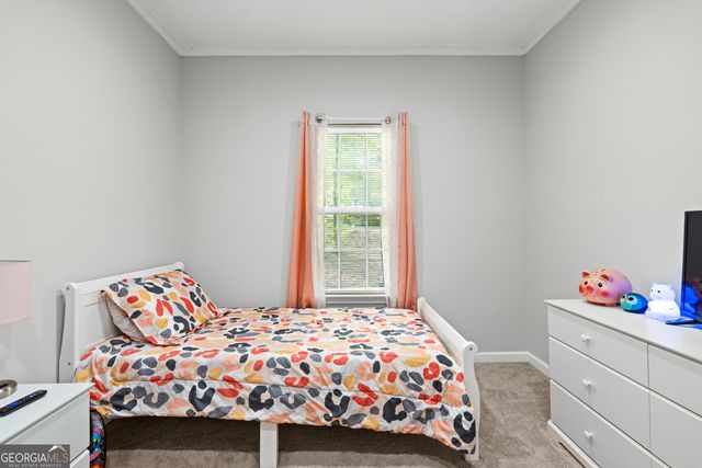 35 S Robin Lane, Newnan, GA 30263