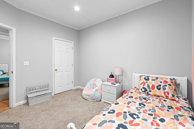 35 S Robin Lane, Newnan, GA 30263