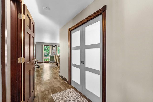 261 Riverwood DRIVE, Mishicot, WI 54228