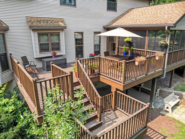 261 Riverwood DRIVE, Mishicot, WI 54228