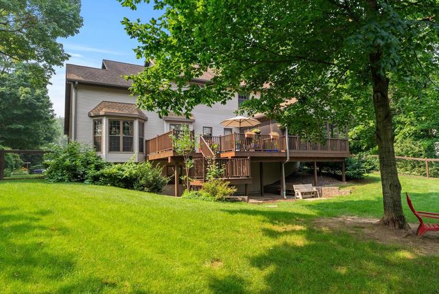 261 Riverwood DRIVE, Mishicot, WI 54228