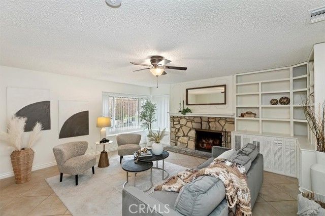 1450 Mariposa Drive, Corona, CA 92879