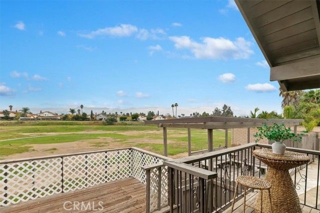 1450 Mariposa Drive, Corona, CA 92879
