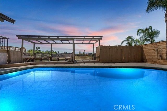 1450 Mariposa Drive, Corona, CA 92879