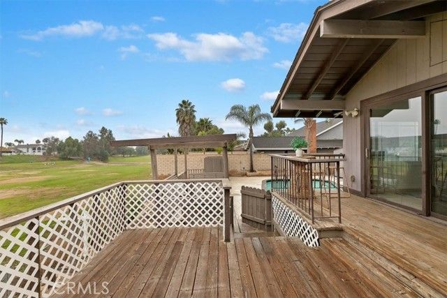 1450 Mariposa Drive, Corona, CA 92879