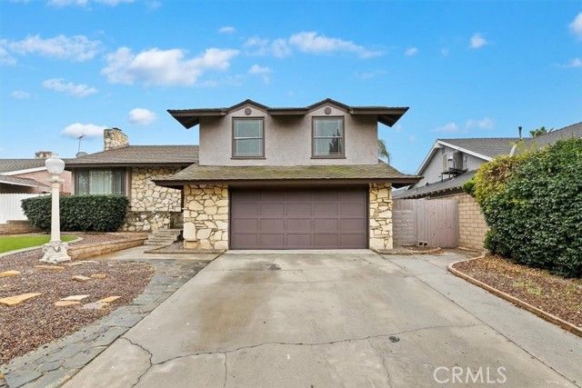 1450 Mariposa Drive, Corona, CA 92879