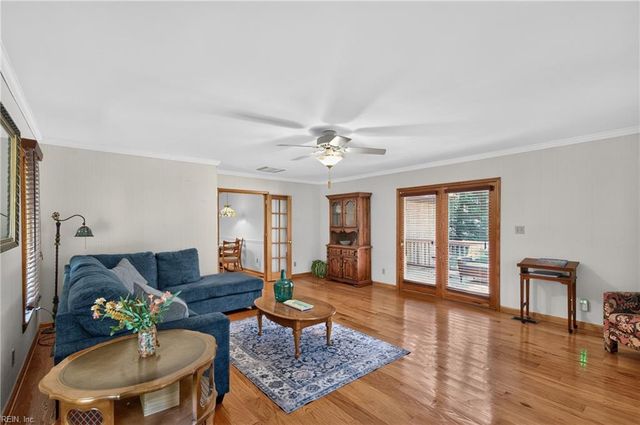 1673 Pine Tree DR, Gloucester Point, VA 23062