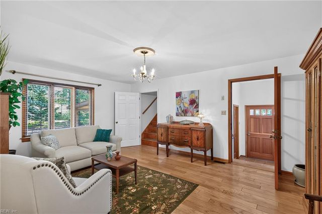 1673 Pine Tree DR, Gloucester Point, VA 23062