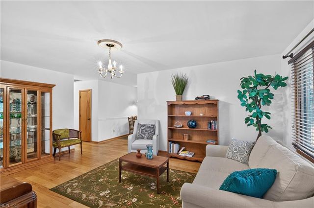 1673 Pine Tree DR, Gloucester Point, VA 23062