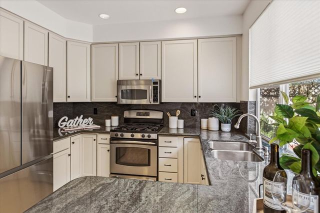 205 Houghton Street, Mountain View, CA 94041