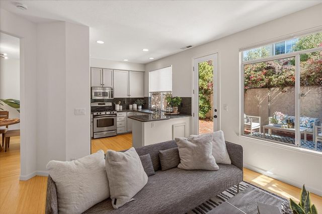 205 Houghton Street, Mountain View, CA 94041