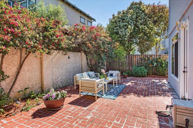 205 Houghton Street, Mountain View, CA 94041