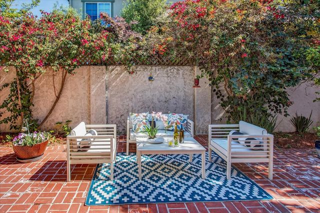 205 Houghton Street, Mountain View, CA 94041