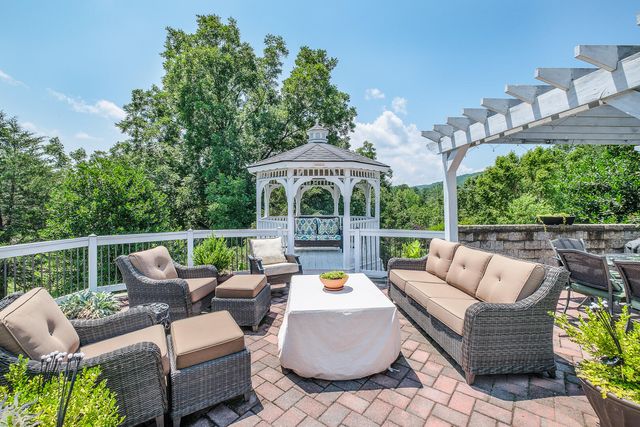 12 Silk Reed CIR, Daleville, VA 24083