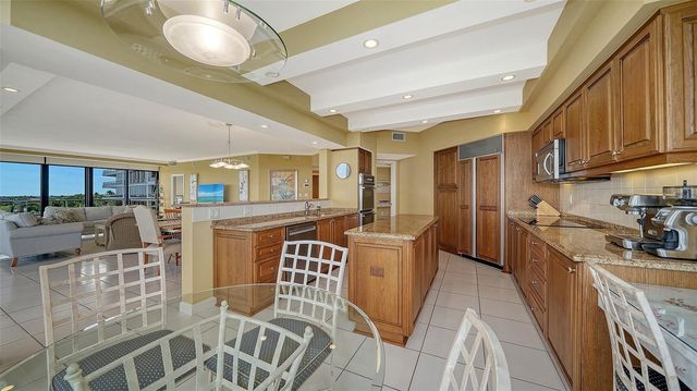 545 SANCTUARY DRIVE B506, Longboat Key, FL 34228