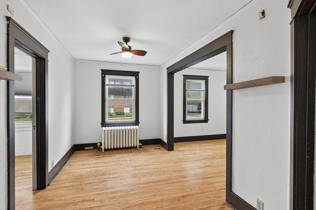 885 Ottawa Avenue, West Saint Paul, MN 55118