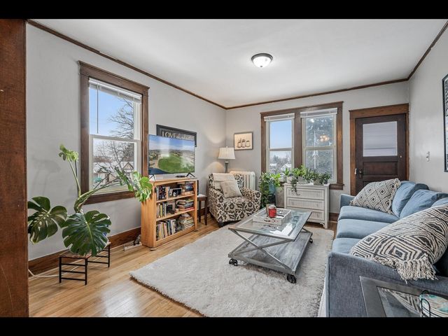 885 Ottawa Avenue, West Saint Paul, MN 55118