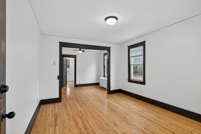 885 Ottawa Avenue, West Saint Paul, MN 55118