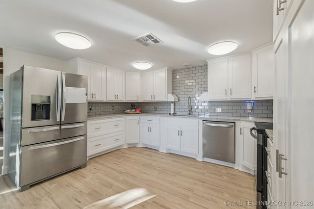 421301 E 1183 Road, Eufaula, OK 74432