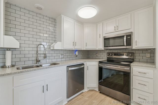 421301 E 1183 Road, Eufaula, OK 74432