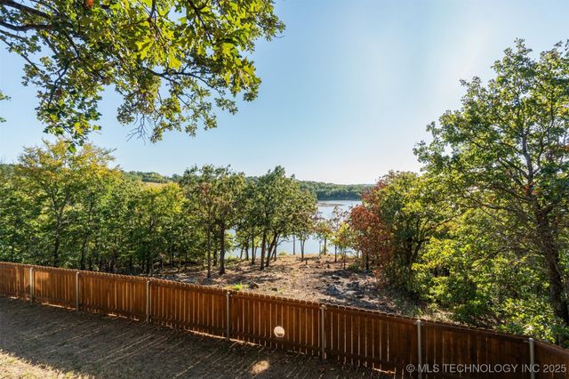 421301 E 1183 Road, Eufaula, OK 74432