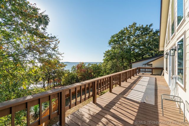 421301 E 1183 Road, Eufaula, OK 74432