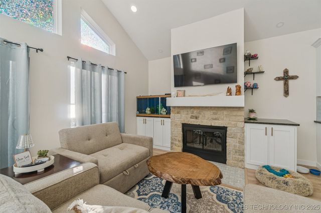 421301 E 1183 Road, Eufaula, OK 74432