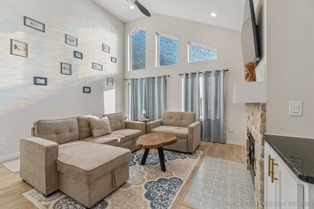 421301 E 1183 Road, Eufaula, OK 74432