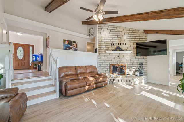 421301 E 1183 Road, Eufaula, OK 74432