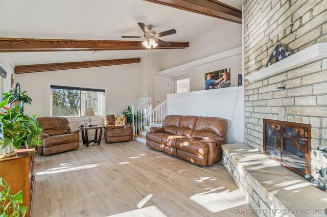 421301 E 1183 Road, Eufaula, OK 74432