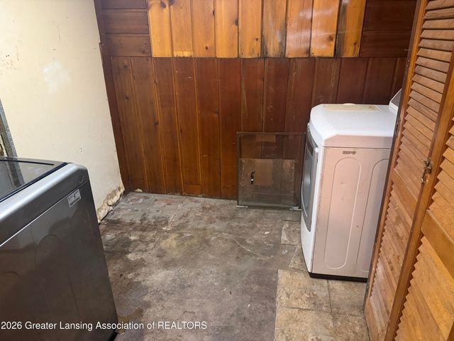 516 W Ionia Street, Lansing, MI 48933