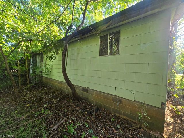 1801 Amos Street, Reidsville, NC 27320