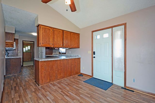 1483 3rd Street E, Saint Paul, MN 55106