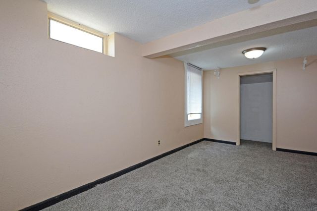 1483 3rd Street E, Saint Paul, MN 55106