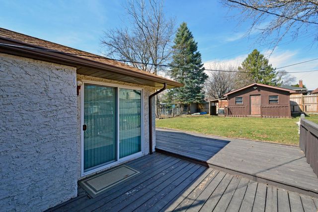 1483 3rd Street E, Saint Paul, MN 55106