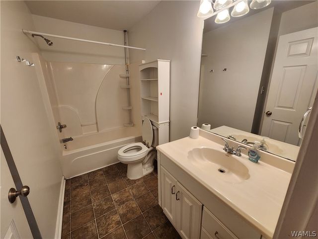 614 19th, Tuscaloosa, AL 35401