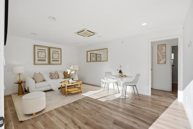 Ellsworth Place, Palo Alto, CA 94306