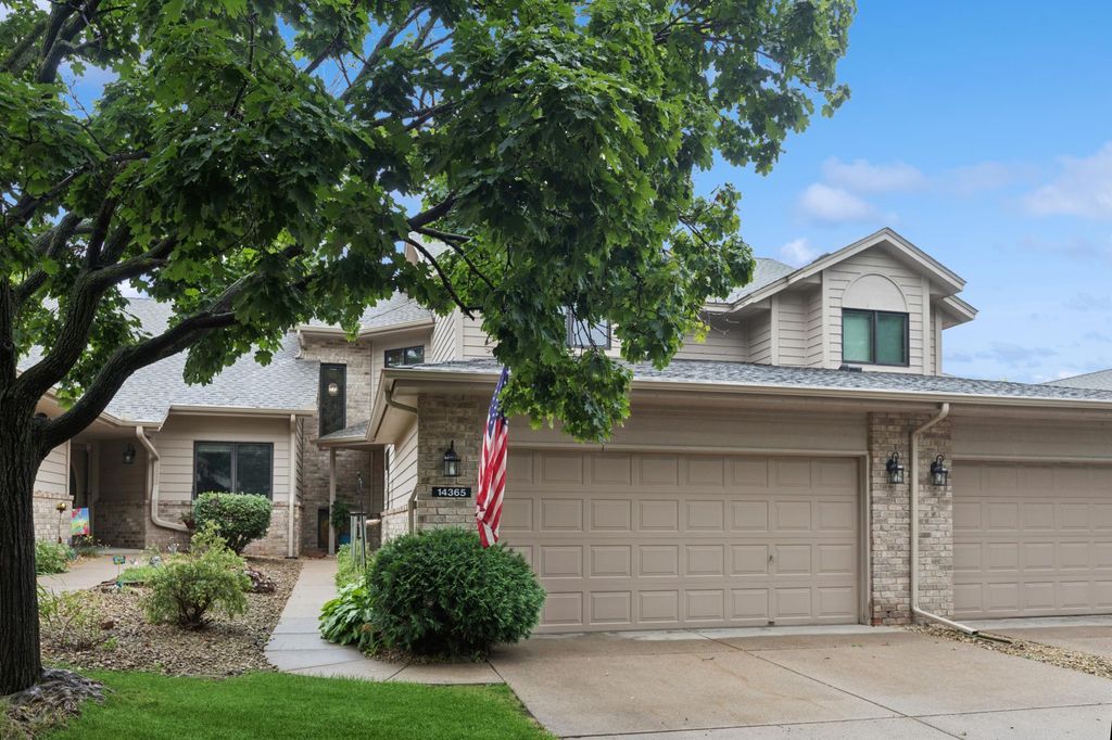 14365 Embassy Way, Apple Valley, MN 55124