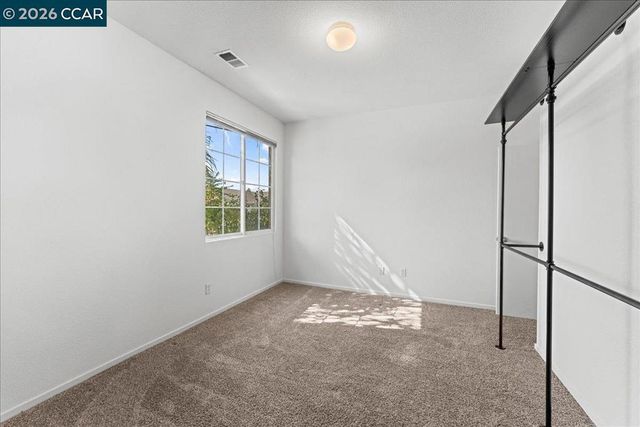 563 Silver Saddle Dr, Pittsburg, CA 94565