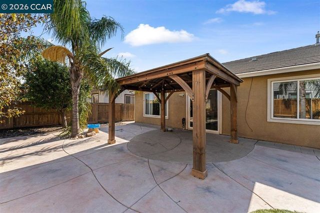 563 Silver Saddle Dr, Pittsburg, CA 94565