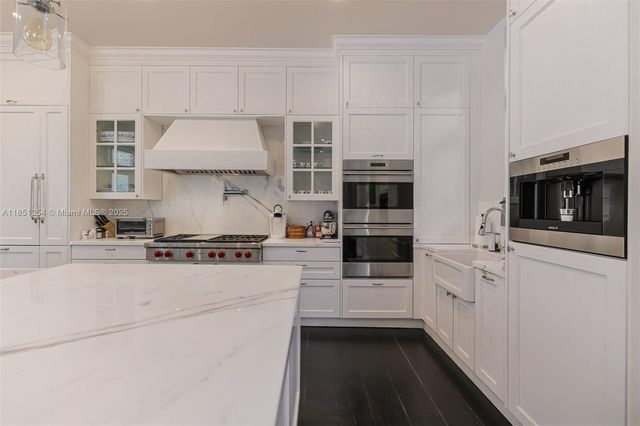 13580 SW 67th Ave, Pinecrest, FL 33156