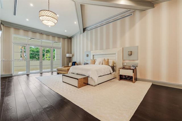 13580 SW 67th Ave, Pinecrest, FL 33156