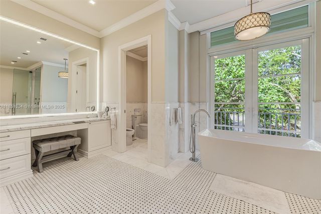 13580 SW 67th Ave, Pinecrest, FL 33156