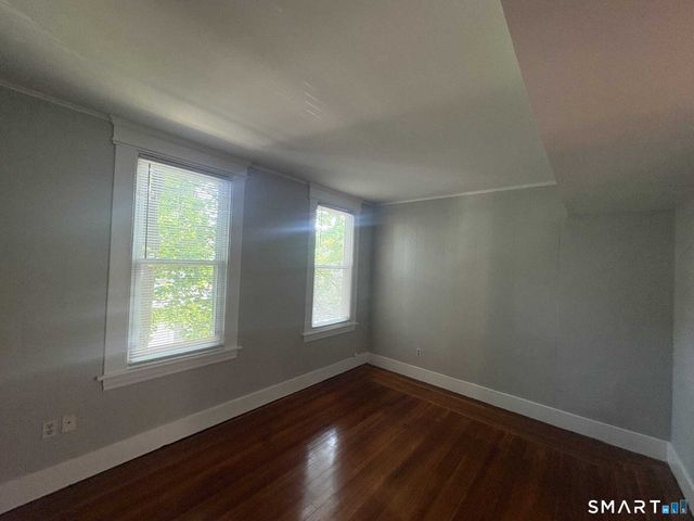 552 Central Avenue 1, New Haven, CT 06515