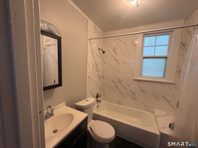 552 Central Avenue 1, New Haven, CT 06515