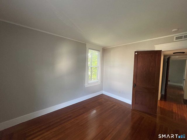 552 Central Avenue 1, New Haven, CT 06515