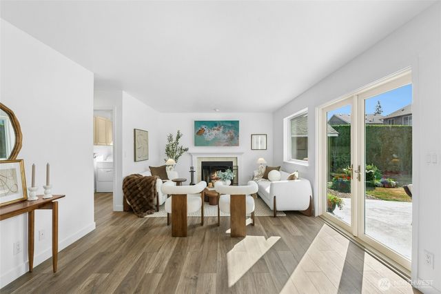 1132 Crawford Rd, Lynnwood, WA 98036