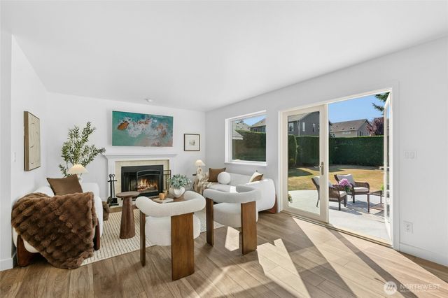 1132 Crawford Rd, Lynnwood, WA 98036