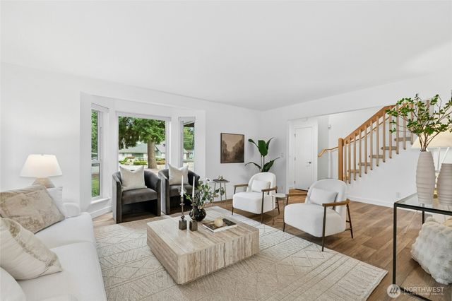 1132 Crawford Rd, Lynnwood, WA 98036