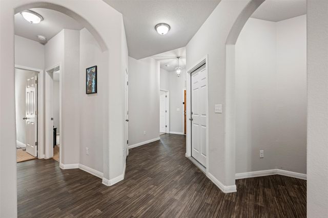 204 Lambert ST, Leander, TX 78641